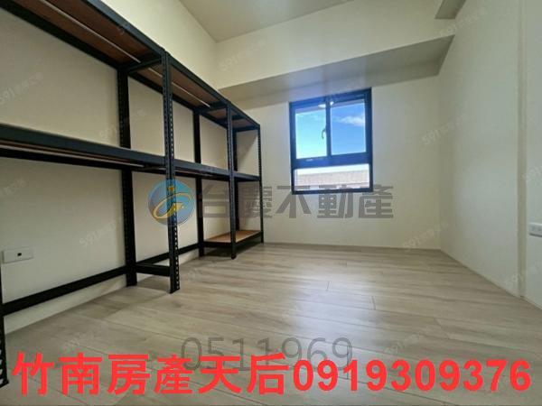 苗栗市大樓-7