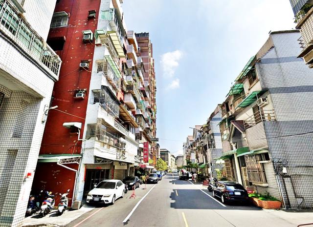 嘉義市東區興村街2房