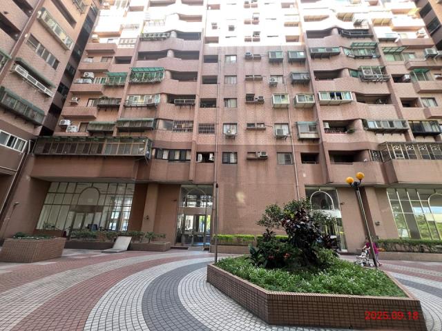 中壢法拍大樓-4