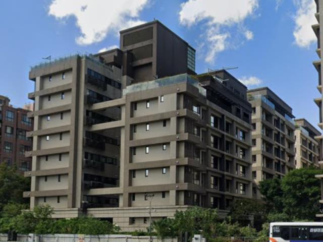 台北法拍大樓_捷運昆陽站商圈-3