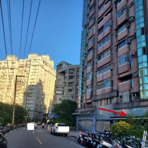 新北淡水法拍大樓_華廈_超低公設比-9