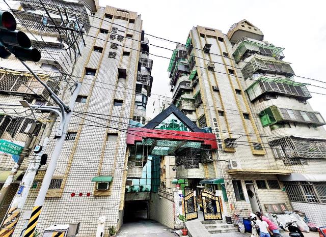 台南永康華廈法拍-5