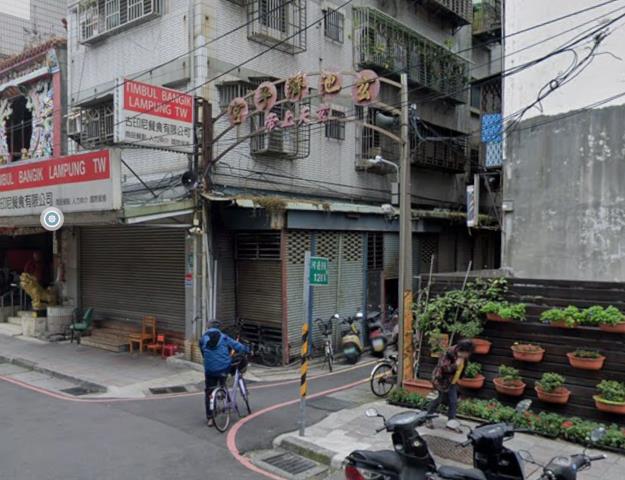 三重法拍透天_附頂樓加蓋-2