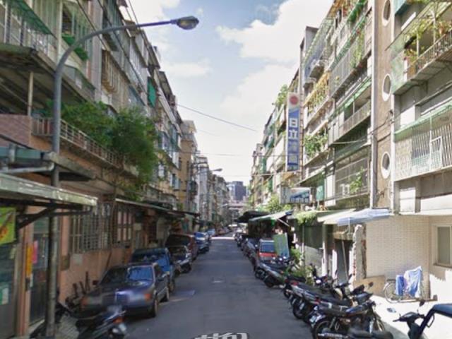 中和國小學區法拍屋公寓三房一樓