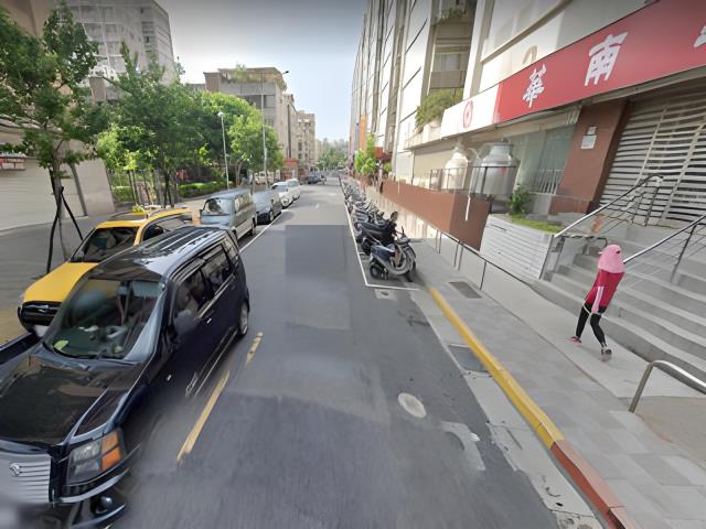 萬華拍賣大樓_華廈_超低公設住辦-12