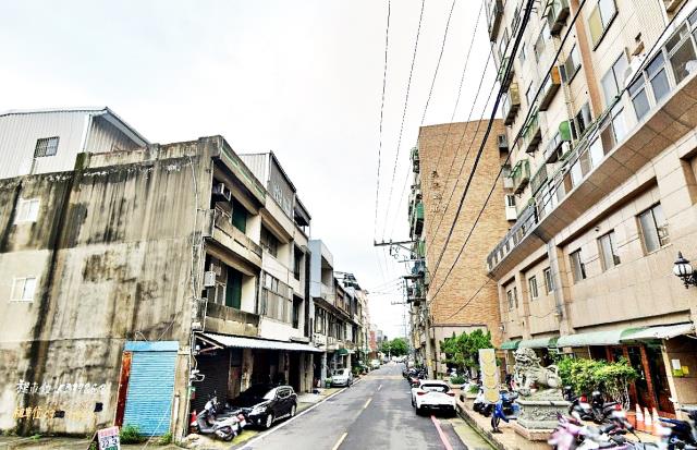 竹北市和平街雙店面