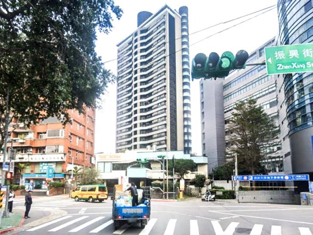台北拍賣大樓-9