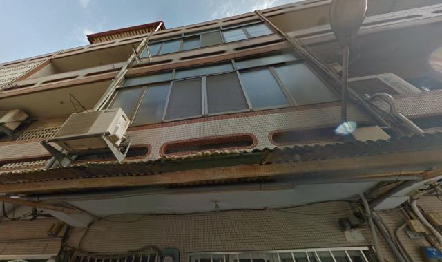 東區法拍屋林森路透天優室法拍林小陽
