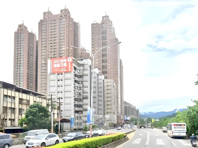 新北新店大樓_邊間鋼骨住家法拍-8