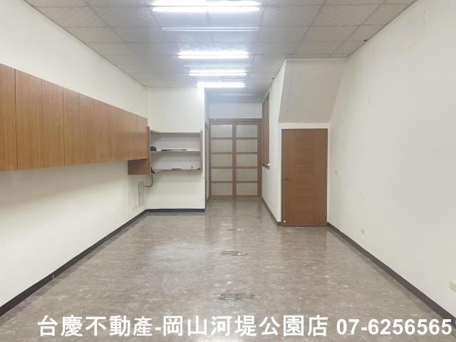 岡山透天_店面-3