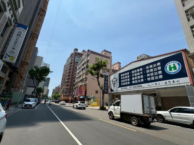 高雄左營大樓法拍-6