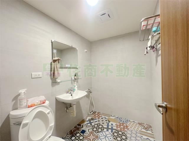 楠梓華廈_店面-9