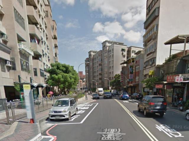 五股法拍大樓_華廈_邊間4房車-13
