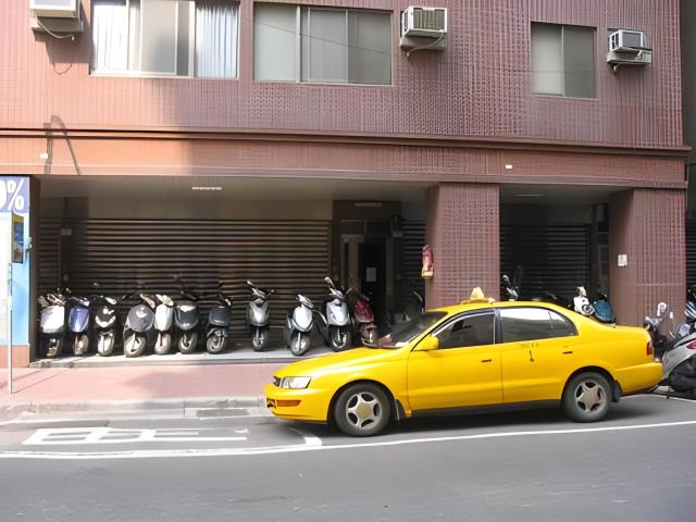 三重大樓法拍-1