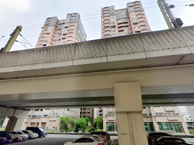 汐止大樓法拍-8
