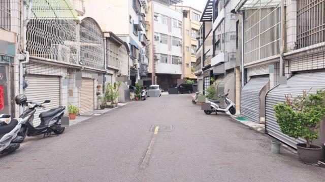 台南東區套房-9