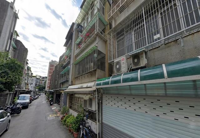 台北法拍公寓_微風南山廣場-1