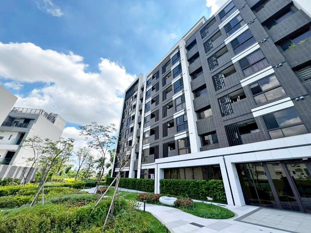 全新未住精裝修青空蔚來