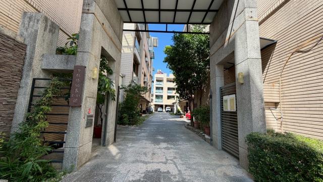 仁武法拍透天-5