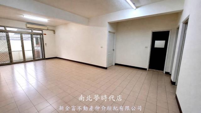 東區公寓_一樓-11