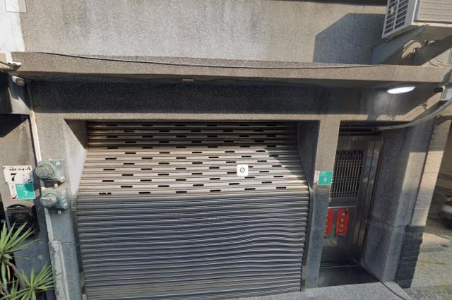 台南法拍透天-3