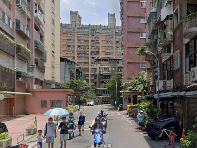 新北新莊大樓法拍-8