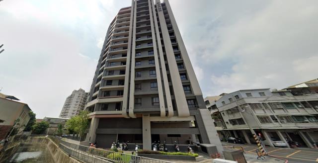 鳳山法拍大樓-3