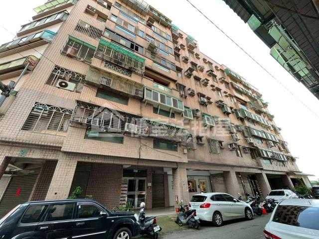 中壢法拍華廈-1