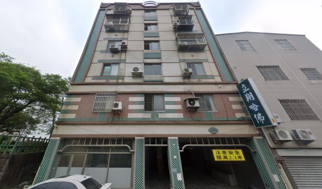 苗栗市法拍屋恭敬路立翔哈佛套房優室法拍林小陽