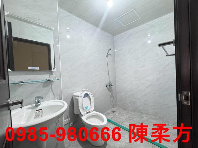 新港別墅_店面-14