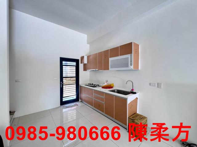 新港別墅_店面-3