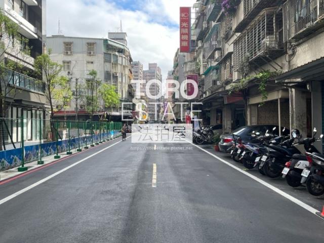 板橋大樓法拍-6