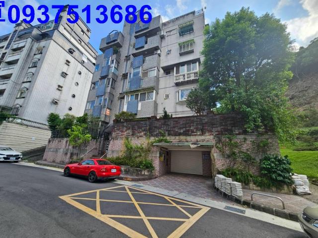 台北市文山區福興路車位華廈出售