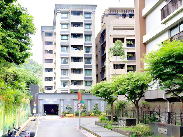 台北內湖華廈法拍-1