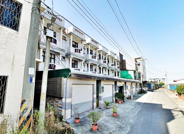 西螺鎮社口路車庫透天
