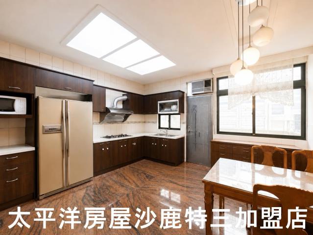 台中沙鹿透天-1