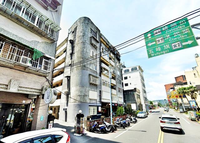 礁溪鄉德陽路一品大廈