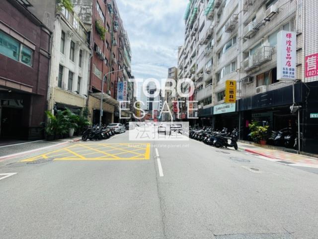 台北大同區拍賣華廈-7