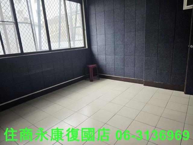 台南東區透天-11