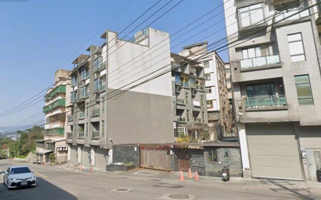 基隆七堵法拍透天-2