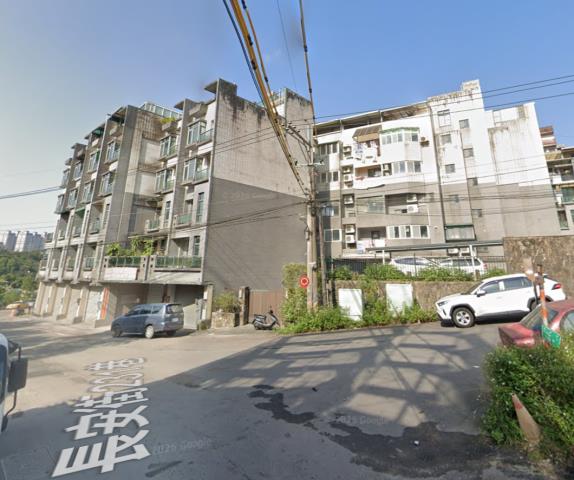 基隆七堵法拍透天-5