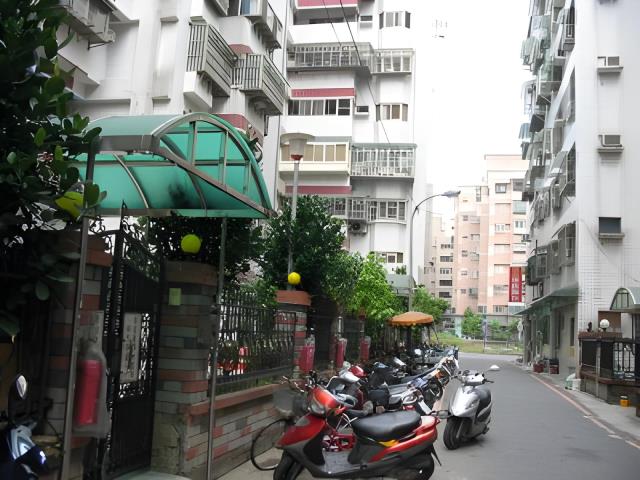 新北新莊拍賣華廈-6