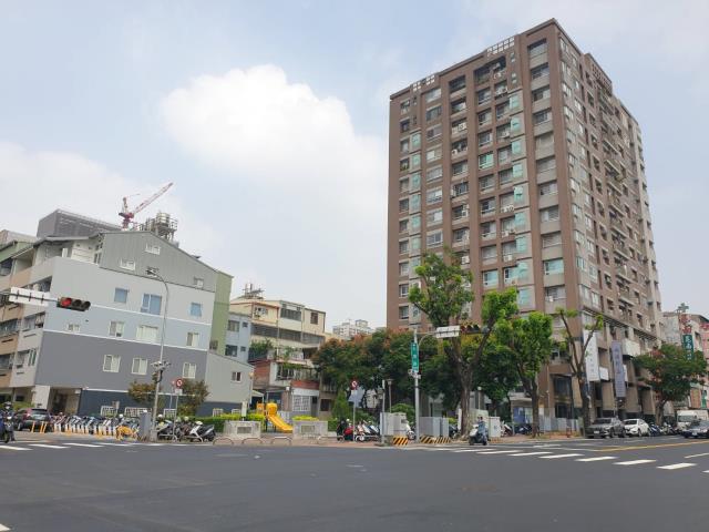 台中西屯透天-4