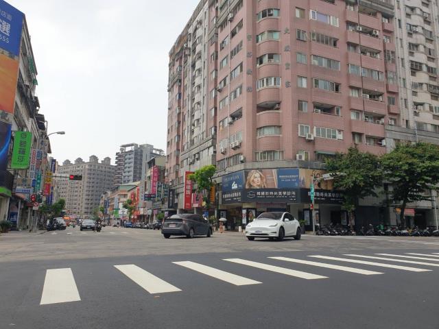 台中西屯透天-3