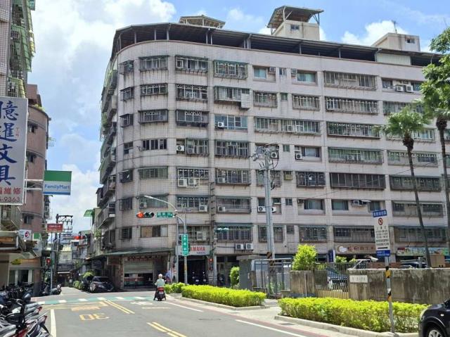 新北樹林法拍華廈_店面_門口可停車-3