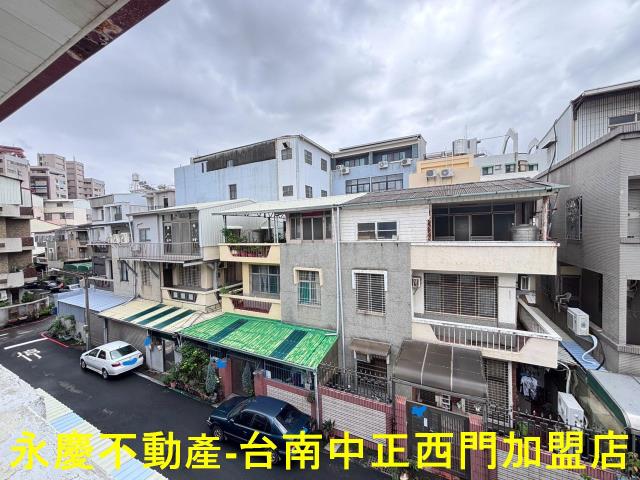 東區透天-9