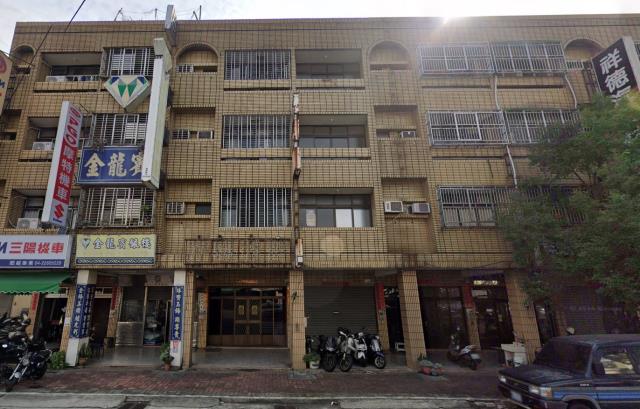 東區法拍屋建成路臨路透天店辦住優室法拍林小陽