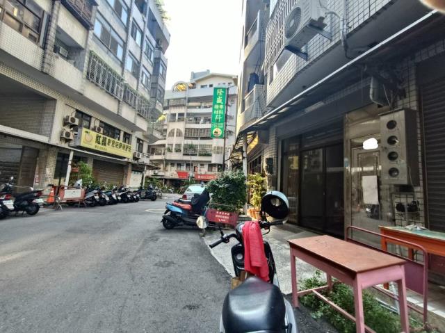 東區透天_店面-12
