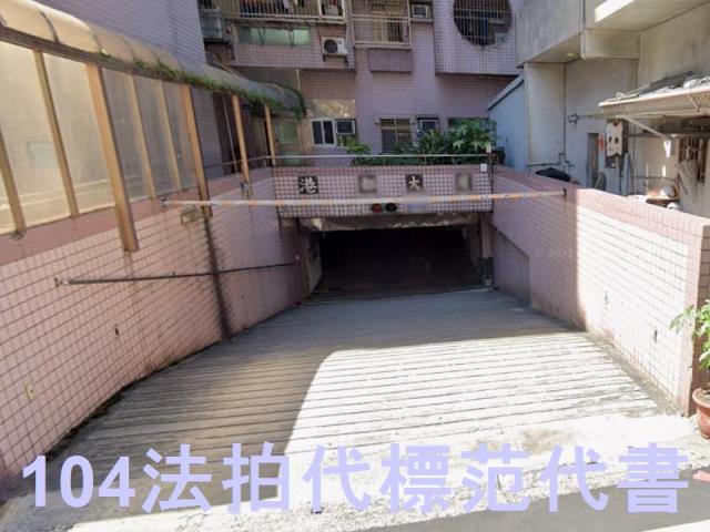 八里拍賣大樓-6