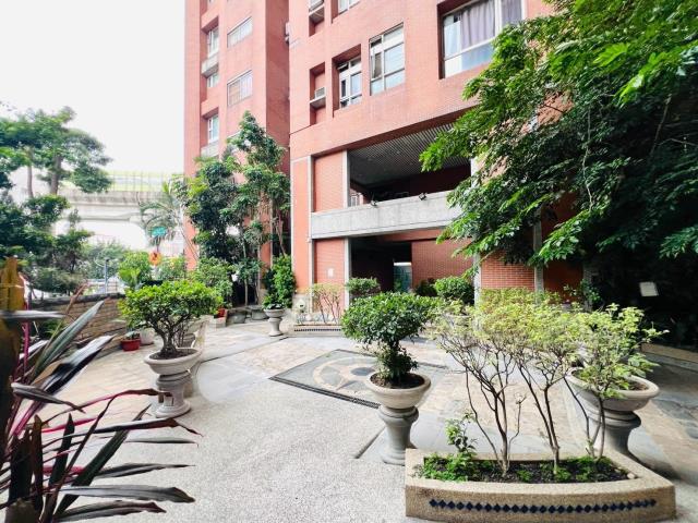 台中北屯華廈-2